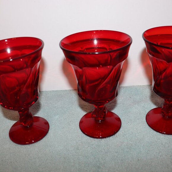 Vintage Set of 3 Fostoria Jamestown Swirl Ruby Red Water Wine Goblets Glassware - Picture 1 of 6